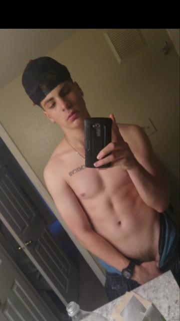 @edward_mcmxcvii