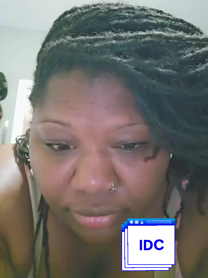 @CreativeButterfly36