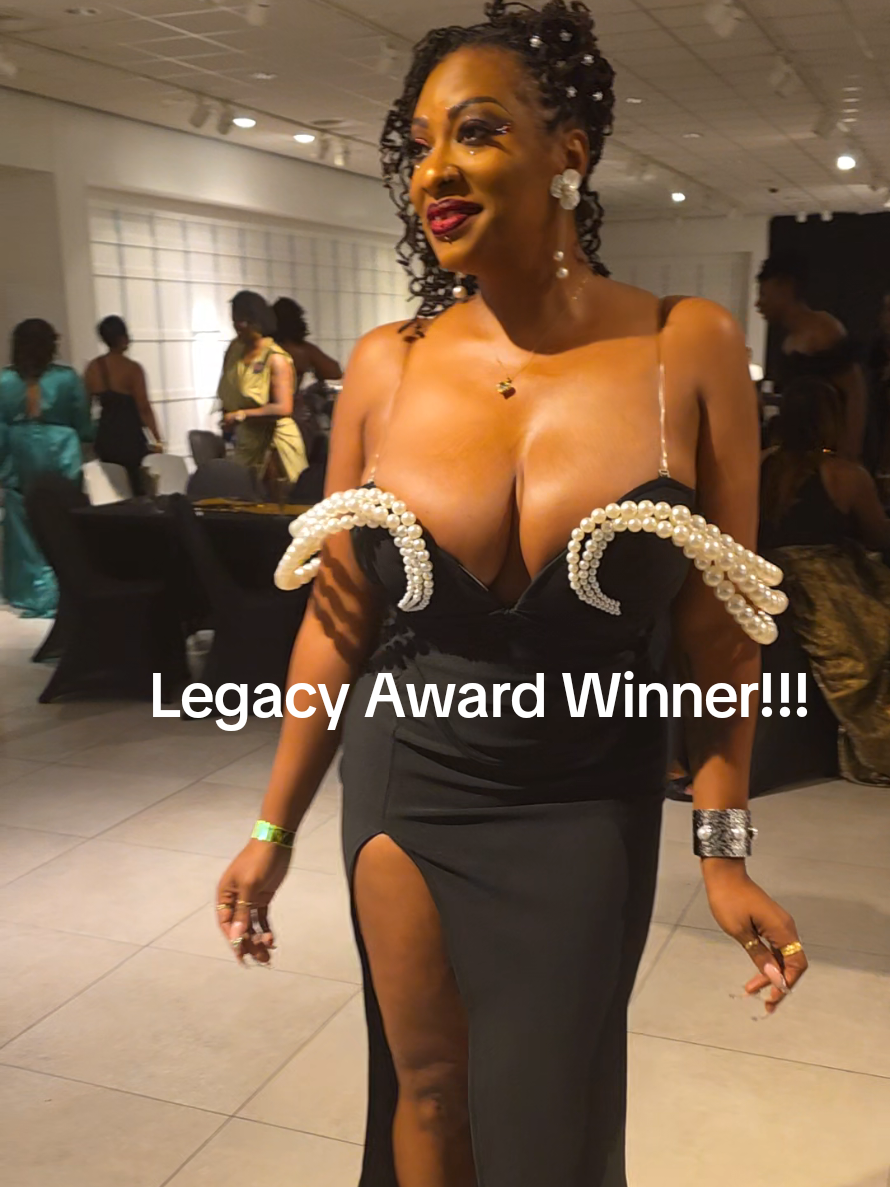 @MzMysteek