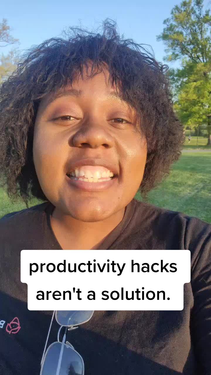 @meetnichole