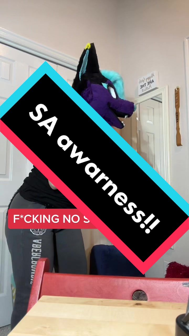 @RoxyTheFolf
