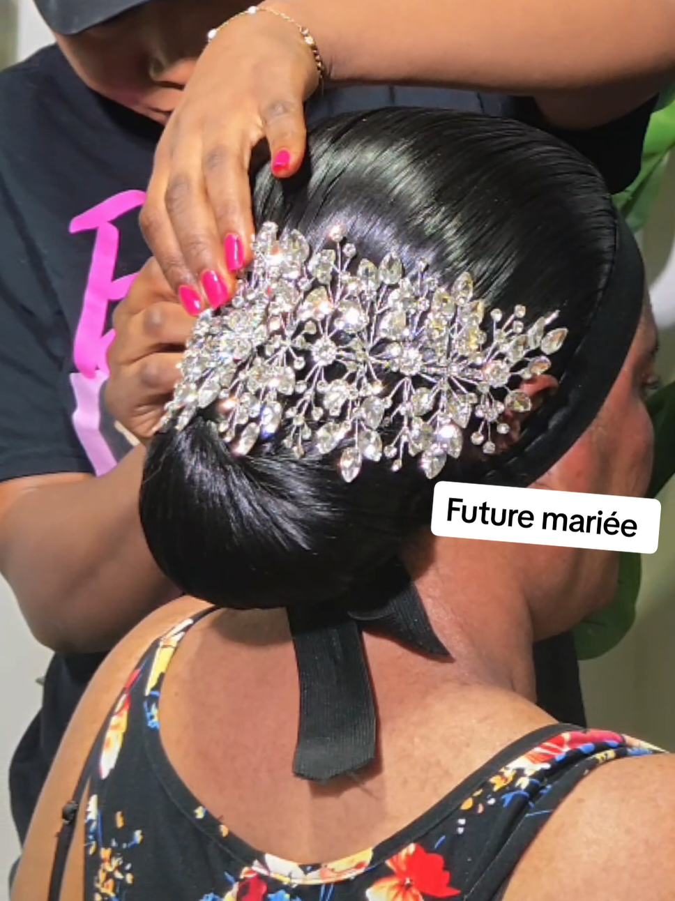 @Younik Beauty Academy Inc
