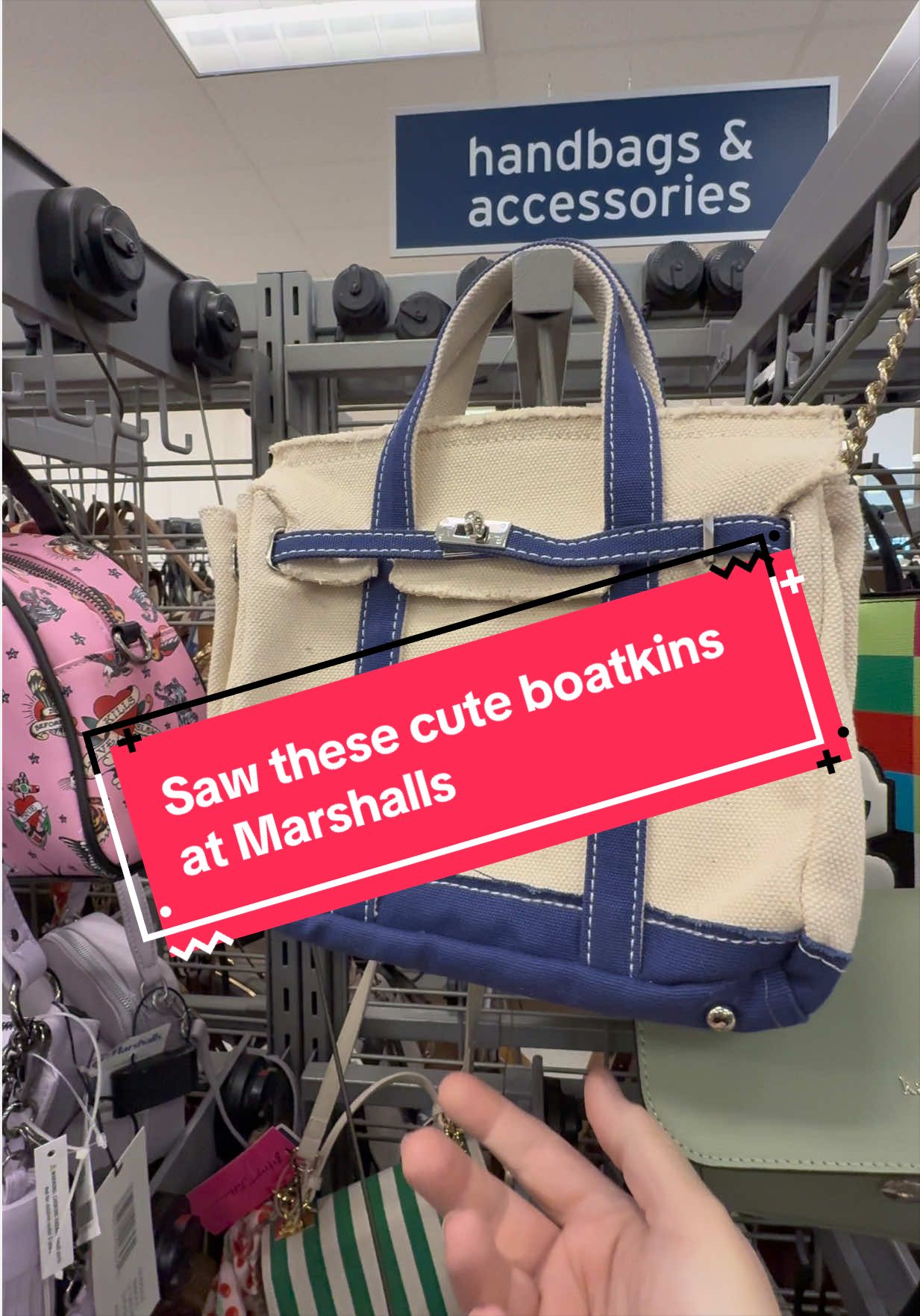 @Just browsing 🍒👜 🎀