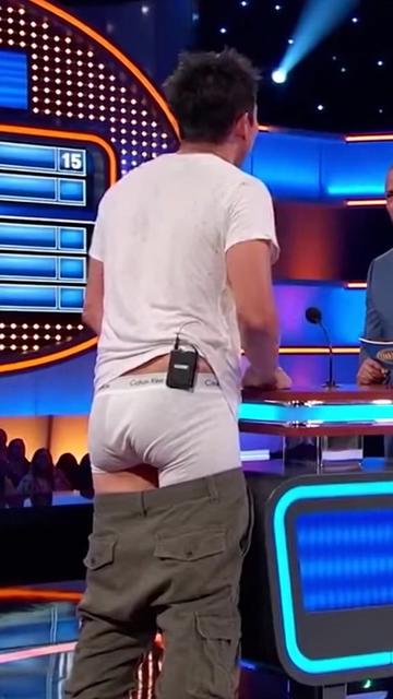 @Sagging Pants MEDIA